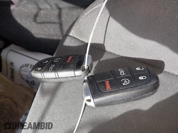 ✅ 2019 Dodge Challenger GT • VIN: 2C3CDZKG8KH650147 • Lot: 42901509. Listed on IAAI with 102,150 mi. Free auction sales archive from the USA and detailed vehicle history report at DreamBid. Image 11.