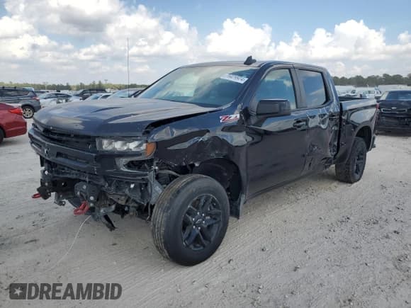 ✅ 2021 Chevrolet Silverado 1500 LT Trail Boss • VIN: 1GCPYFED6MZ160794 • Lot: 78429924. Wystawiony na Copart z przebiegiem 69 393 mil. Bezpłatny archiwum sprzedaży aukcyjnych z USA i szczegółowy raport historii pojazdu na DreamBid. Zdjęcie 1.