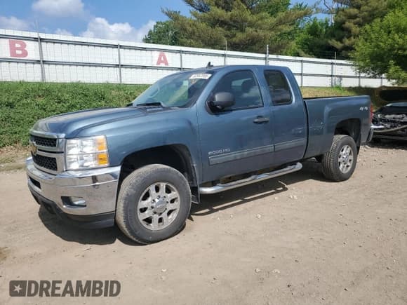 ✅ 2012 Chevrolet Silverado 2500HD LT • VIN: 1GC2KXCG7CZ119717 • Lot: 60962855. Wystawiony na Copart z przebiegiem 240 098 mil. Bezpłatny archiwum sprzedaży aukcyjnych z USA i szczegółowy raport historii pojazdu na DreamBid. Zdjęcie 1.