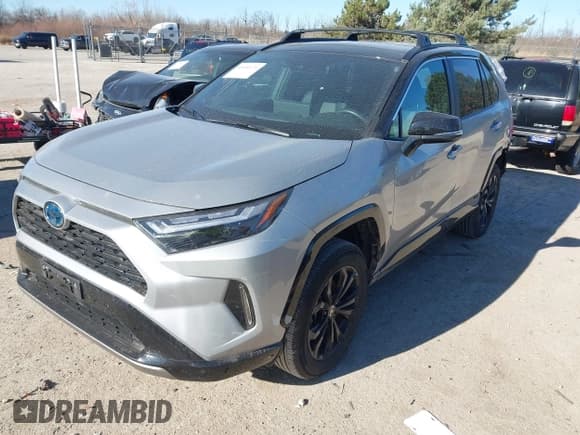 ✅ 2024 Toyota RAV4 Hybrid XSE • VIN: 2T3E6RFV6RW055654 • Лот: 43646174. Опубликован ранее на IAAI с пробегом 12 644 миль. Бесплатный доступ к архиву аукционных продаж из США и подробный отчёт об истории автомобиля на DreamBid. Изображение 17.