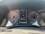 ✅ 2019 Toyota Tacoma SR • VIN: 5TFAX5GN7KX147344 • Лот: 82147975. Опубликован ранее на Copart с пробегом 77 592 миль. Бесплатный доступ к архиву аукционных продаж из США и подробный отчёт об истории автомобиля на DreamBid. Изображение 9.