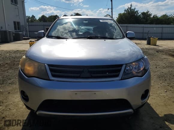 ✅ 2007 Mitsubishi Outlander XLS • VIN: JA4MS41X87Z009687 • Lot: 70343865. Wystawiony na Copart z przebiegiem 180 941 mil. Bezpłatny archiwum sprzedaży aukcyjnych z USA i szczegółowy raport historii pojazdu na DreamBid. Zdjęcie 5.