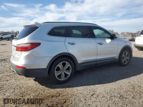 ✅ 2013 Hyundai Santa Fe GLS • VIN: KM8SMDHF9DU033134 • Lot: 91004995. Wystawiony na Copart z przebiegiem 194 257 mil. Bezpłatny archiwum sprzedaży aukcyjnych z USA i szczegółowy raport historii pojazdu na DreamBid. Zdjęcie 3.