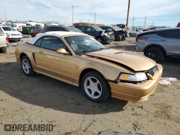 ✅ 2000 Ford Mustang • VIN: 1FAFP4446YF219490 • Лот: 91240845. Опубликован ранее на Copart с пробегом 41 024 миль. Бесплатный доступ к архиву аукционных продаж из США и подробный отчёт об истории автомобиля на DreamBid. Изображение 4.