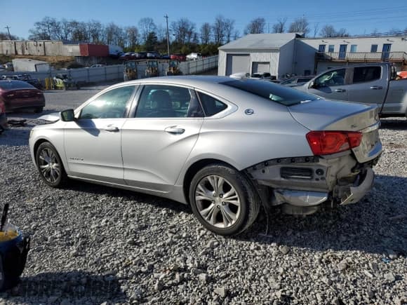 ✅ 2015 Chevrolet Impala LT • VIN: 1G1125S39FU105679 • Lot: 91871755. Listed on Copart with 177,042 mi. Free auction sales archive from the USA and detailed vehicle history report at DreamBid. Image 2.