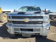 ✅ 2016 Chevrolet Silverado 2500HD LTZ • VIN: 1GC1KWE84GF238490 • Лот: 87207355. Опубликован ранее на Copart с пробегом 122 456 миль. Бесплатный доступ к архиву аукционных продаж из США и подробный отчёт об истории автомобиля на DreamBid. Изображение 5.
