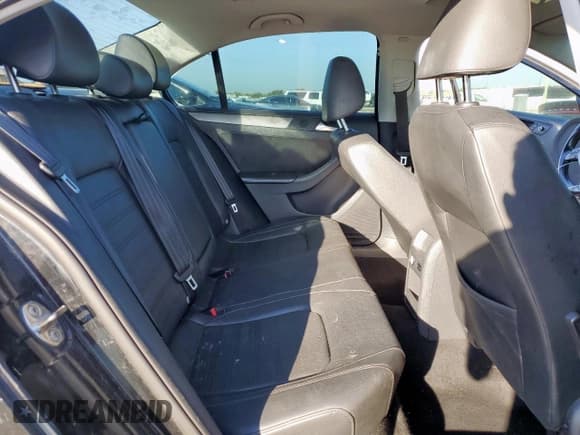 ✅ 2013 Volkswagen Jetta SEL • VIN: 3VWLX7AJ2DM374070 • Lot: 71625675. Listed on Copart with 129,245 mi. Free auction sales archive from the USA and detailed vehicle history report at DreamBid. Image 10.