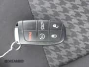 ✅ 2023 Dodge Charger GT • VIN: 2C3CDXMG1PH545281 • Lot: 41814194. Wystawiony na IAAI z przebiegiem 26 310 mil. Bezpłatny archiwum sprzedaży aukcyjnych z USA i szczegółowy raport historii pojazdu na DreamBid. Zdjęcie 11.