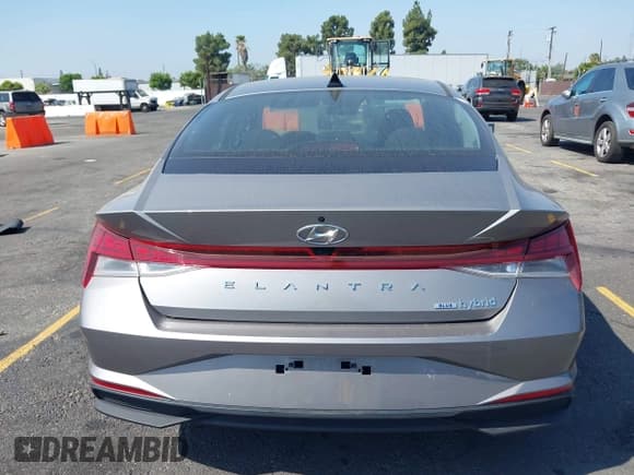 ✅ 2023 Hyundai Elantra Blue • VIN: KMHLM4AJ9PU064200 • Lot: 43223889. Listed on IAAI with 49,876 mi. Free auction sales archive from the USA and detailed vehicle history report at DreamBid. Image 16.