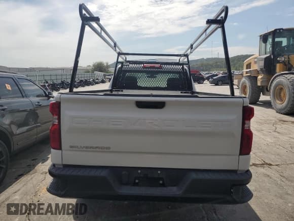 ✅ 2019 Chevrolet Silverado 1500 Work Truck • VIN: 3GCNWAEF8KG178678 • Lot: 84242565. Wystawiony na Copart z przebiegiem 85 679 mil. Bezpłatny archiwum sprzedaży aukcyjnych z USA i szczegółowy raport historii pojazdu na DreamBid. Zdjęcie 6.