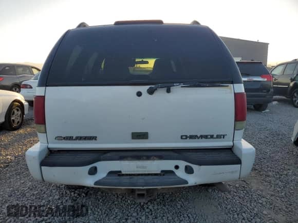 2003 Chevrolet Blazer LS with VIN 1GNDT13X83K132009, listed as a Copart auction lot 70879254 with Not provided miles and Salvage title. Bid and sale history available at DreamBid. Image 6.