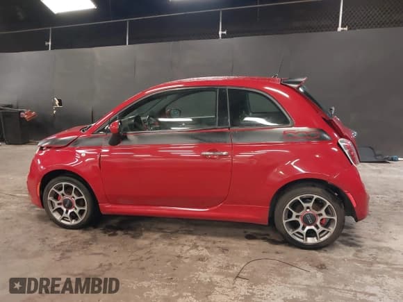 ✅ 2015 FIAT 500 Sport • VIN: 3C3CFFBR4FT562221 • Lot: 42252586. Listed on IAAI with 65,655 mi. Free auction sales archive from the USA and detailed vehicle history report at DreamBid. Image 14.