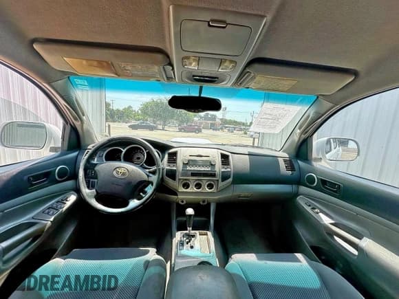 ✅ 2005 Toyota Tacoma PreRunner • VIN: 3TMKU72N45M002790 • Lot: 80967245. Wystawiony na Copart z przebiegiem 307 192 mil. Bezpłatny archiwum sprzedaży aukcyjnych z USA i szczegółowy raport historii pojazdu na DreamBid. Zdjęcie 9.