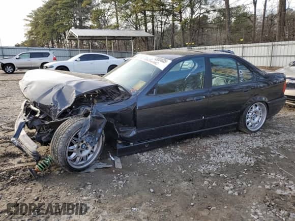 1997 BMW 3 Series M3s z VIN WBSCD9324VEE06906, wystawiony jako Copart lot #61715875 z przebiegiem Nie podano mil oraz Nie do naprawy • Non repairable. Historia ofert i sprzedaży dostępna na DreamBid. Obrazek 1.