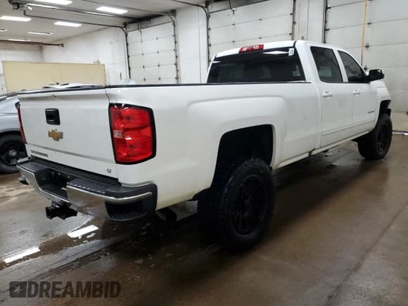 ✅ 2015 Chevrolet Silverado 2500HD LT • VIN: 1GC1KVE86FF541490 • Лот: 58498385. Опубликован ранее на Copart с пробегом 230 373 миль. Бесплатный доступ к архиву аукционных продаж из США и подробный отчёт об истории автомобиля на DreamBid. Изображение 3.