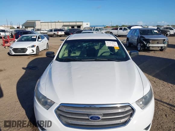 ✅ 2014 Ford Taurus SE • VIN: 1FAHP2D85EG117720 • Лот: 43704831. Опубликован ранее на IAAI с пробегом 120 745 миль. Бесплатный доступ к архиву аукционных продаж из США и подробный отчёт об истории автомобиля на DreamBid. Изображение 6.