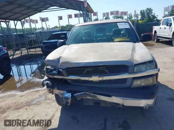 2004 Chevrolet Silverado 1500 Work Truck z VIN 1GCEC14V74Z281238, wystawiony jako IAAI lot #42537318 z przebiegiem 119 429 mil mil oraz . Historia ofert i sprzedaży dostępna na DreamBid. Obrazek 12.