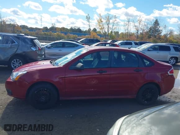 ✅ 2010 Ford Focus SE • VIN: 1FAHP3FN6AW131571 • Лот: 43491405. Опубликован ранее на IAAI с пробегом 117 646 миль. Бесплатный доступ к архиву аукционных продаж из США и подробный отчёт об истории автомобиля на DreamBid. Изображение 14.