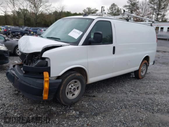 ✅ 2018 GMC Savana Cargo • VIN: 1GTW7AFP0J1313397 • Lot: 41057578. Listed on IAAI with 147,304 mi. Free auction sales archive from the USA and detailed vehicle history report at DreamBid. Image 17.
