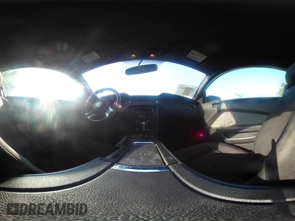 ✅ 2013 Ford Mustang V6 • VIN: 1ZVBP8AM0D5200693 • Лот: 43142507. Опубликован ранее на IAAI с пробегом 136 634 миль. Бесплатный доступ к архиву аукционных продаж из США и подробный отчёт об истории автомобиля на DreamBid. Изображение 21.