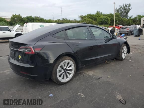 ✅ 2022 Tesla Model 3 • VIN: 5YJ3E1EA8NF342665 • Lot: 91630325. Wystawiony na Copart z przebiegiem 38 777 mil. Bezpłatny archiwum sprzedaży aukcyjnych z USA i szczegółowy raport historii pojazdu na DreamBid. Zdjęcie 3.