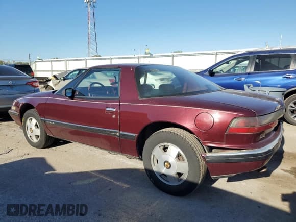 ✅ 1990 Buick Reatta • VIN: 1G4EC13C4LB905516 • Lot: 73416854. Wystawiony na Copart z przebiegiem 116 396 mil. Bezpłatny archiwum sprzedaży aukcyjnych z USA i szczegółowy raport historii pojazdu na DreamBid. Zdjęcie 2.