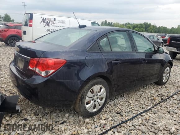 ✅ 2016 Chevrolet Cruze LS • VIN: 1G1PC5SH2G7117255 • Lot: 66146015. Listed on Copart with 116,790 mi. Free auction sales archive from the USA and detailed vehicle history report at DreamBid. Image 3.