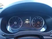 ✅ 2012 Volkswagen Jetta SE • VIN: 3VWDX7AJ8CM305807 • Lot: 90062345. Wystawiony na Copart z przebiegiem 203 645 mil. Bezpłatny archiwum sprzedaży aukcyjnych z USA i szczegółowy raport historii pojazdu na DreamBid. Zdjęcie 9.