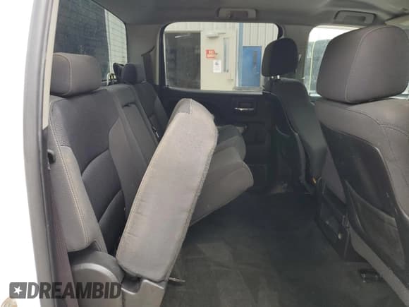 ✅ 2015 Chevrolet Silverado 2500HD LT • VIN: 1GC1KVEG8FF161042 • Lot: 52849325. Wystawiony na Copart z przebiegiem Nie podano. Bezpłatny archiwum sprzedaży aukcyjnych z USA i szczegółowy raport historii pojazdu na DreamBid. Zdjęcie 11.