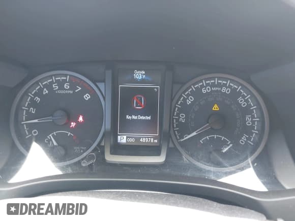 ✅ 2021 Toyota Tacoma SR • VIN: 3TMCZ5AN3MM404276 • Lot: 42932628. Wystawiony na IAAI z przebiegiem 48 978 mil. Bezpłatny archiwum sprzedaży aukcyjnych z USA i szczegółowy raport historii pojazdu na DreamBid. Zdjęcie 7.