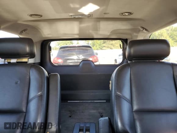 ✅ 2009 GMC Yukon Denali • VIN: 1GKFK03249R253983 • Лот: 71935365. Опубликован ранее на Copart с пробегом 166 619 миль. Бесплатный доступ к архиву аукционных продаж из США и подробный отчёт об истории автомобиля на DreamBid. Изображение 10.