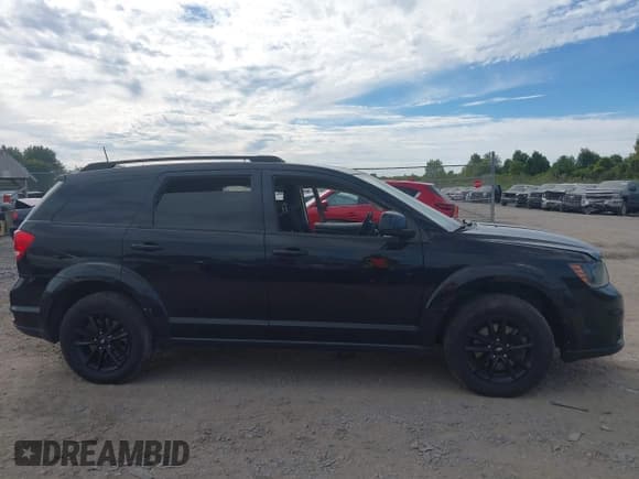 ✅ 2019 Dodge Journey SE • VIN: 3C4PDCBB8KT856896 • Lot: 43232970. Wystawiony na IAAI z przebiegiem 129 947 mil. Bezpłatny archiwum sprzedaży aukcyjnych z USA i szczegółowy raport historii pojazdu na DreamBid. Zdjęcie 13.