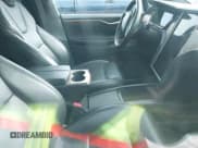 ✅ 2020 Tesla Model X Long Range • VIN: 5YJXCDE24LF234123 • Lot: 42704369. Wystawiony na IAAI z przebiegiem 40 794 mil. Bezpłatny archiwum sprzedaży aukcyjnych z USA i szczegółowy raport historii pojazdu na DreamBid. Zdjęcie 5.