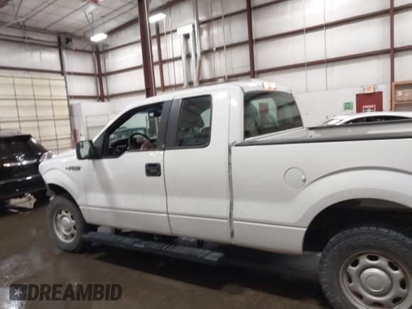 ✅ 2012 Ford F-150 XL • VIN: 1FTFX1EF7CKE39424 • Лот: 42207189. Опубликован ранее на IAAI с пробегом 179 434 миль. Бесплатный доступ к архиву аукционных продаж из США и подробный отчёт об истории автомобиля на DreamBid. Изображение 15.