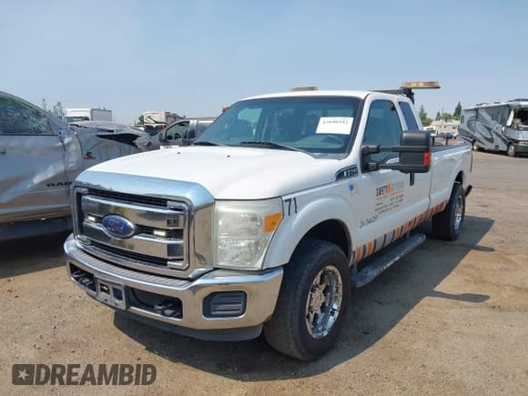 ✅ 2014 Ford F-250 XL • VIN: 1FT7X2A69EEB79156 • Lot: 43090392. Listed on IAAI with 246,582 mi. Free auction sales archive from the USA and detailed vehicle history report at DreamBid. Image 2.