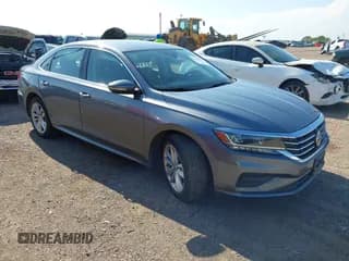 ✅ 2020 Volkswagen Passat SE • VIN: 1VWSA7A31LC023150 • Lot: 43166246. Listed on IAAI with 95,628 mi. Free auction sales archive from the USA and detailed vehicle history report at DreamBid. Image 1.