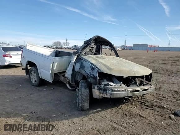 ✅ 2006 Chevrolet Silverado 1500 LT1 • VIN: 1GCEK14Z76Z135026 • Лот: 44262255. Опубликован ранее на Copart с пробегом Не указан. Бесплатный доступ к архиву аукционных продаж из США и подробный отчёт об истории автомобиля на DreamBid. Изображение 10.