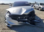 ✅ 2025 Tesla Model X • VIN: 7SAXCBE54SF469332 • Lot: 66016525. Wystawiony na Copart z przebiegiem 3 783 mil. Bezpłatny archiwum sprzedaży aukcyjnych z USA i szczegółowy raport historii pojazdu na DreamBid. Zdjęcie 5.