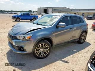 2016 Mitsubishi Outlander ES z VIN JA4AP3AU2GZ063538, wystawiony jako Copart lot #71052225 z przebiegiem 137 947 mil mil oraz Szkoda całkowita • Salvage title. Historia ofert i sprzedaży dostępna na DreamBid. Obrazek 1.
