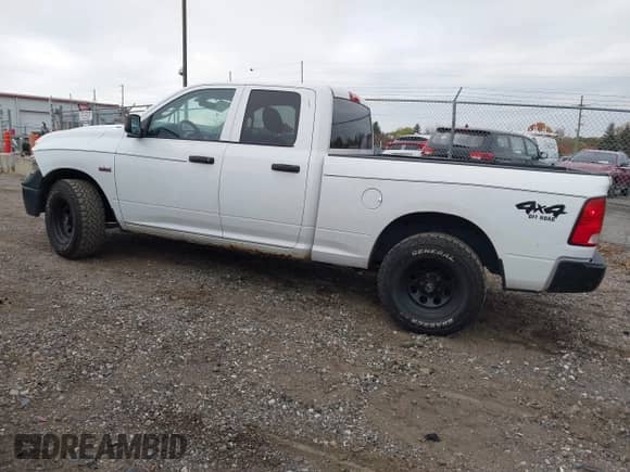 2014 Ram 1500 Express с VIN 1C6RR7FT2ES277890, выставлен на аукционе IAAI как лот 43605217 с пробегом 189 095 миль миль и . История ставок и продаж доступна на DreamBid. Изображение 15.