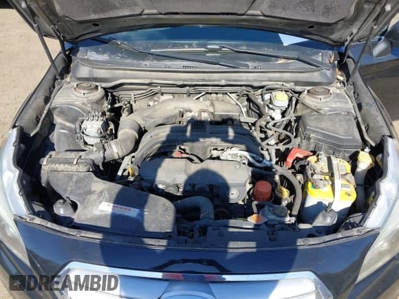 ✅ 2015 Subaru Legacy Premium • VIN: 4S3BNAC65F3003659 • Lot: 43568273. Wystawiony na IAAI z przebiegiem 238 572 mil. Bezpłatny archiwum sprzedaży aukcyjnych z USA i szczegółowy raport historii pojazdu na DreamBid. Zdjęcie 10.