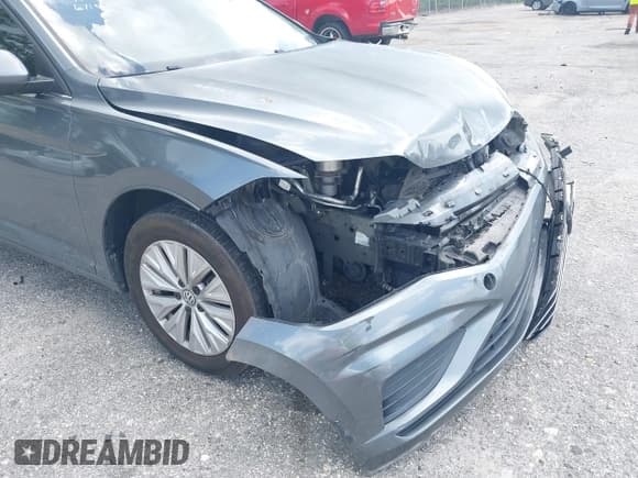 ✅ 2020 Volkswagen Jetta S • VIN: 3VWCB7BU4LM016992 • Лот: 42506638. Опубликован ранее на IAAI с пробегом 102 522 миль. Бесплатный доступ к архиву аукционных продаж из США и подробный отчёт об истории автомобиля на DreamBid. Изображение 17.