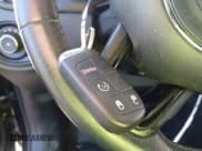 ✅ 2017 Jeep Renegade Latitude • VIN: ZACCJABB9HPF73144 • Лот: 43742541. Опубликован ранее на IAAI с пробегом 112 270 миль. Бесплатный доступ к архиву аукционных продаж из США и подробный отчёт об истории автомобиля на DreamBid. Изображение 11.