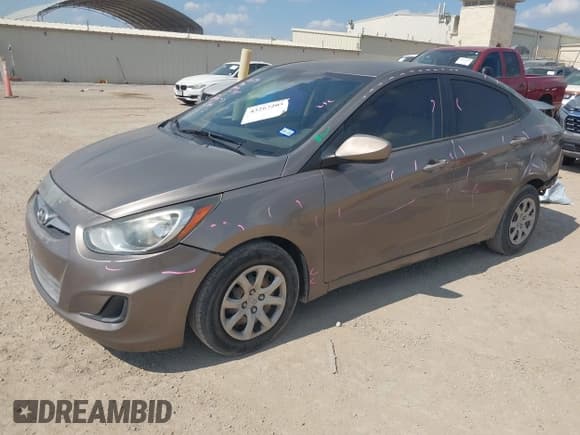 ✅ 2013 Hyundai Accent GLS • VIN: KMHCT4AE1DU462681 • Lot: 43267203. Listed on IAAI with 135,383 mi. Free auction sales archive from the USA and detailed vehicle history report at DreamBid. Image 2.