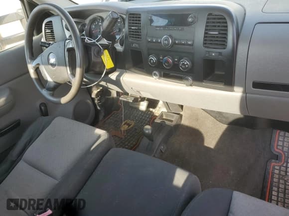 ✅ 2007 Chevrolet Silverado 2500HD 1LT • VIN: 1GCHK24K17E528504 • Lot: 71888565. Wystawiony na Copart z przebiegiem 187 952 mil. Bezpłatny archiwum sprzedaży aukcyjnych z USA i szczegółowy raport historii pojazdu na DreamBid. Zdjęcie 8.