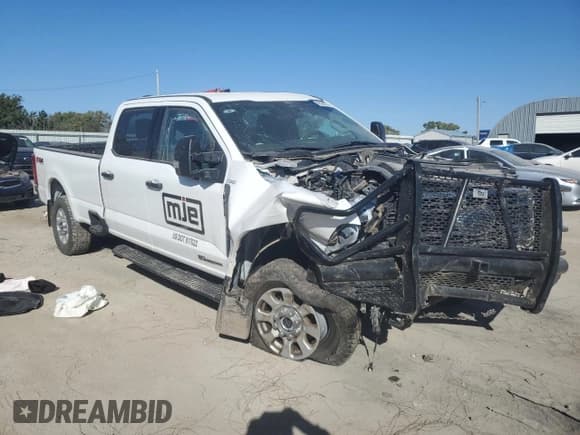 ✅ 2024 Ford F-250 XL • VIN: 1FT7W2BT2REC29859 • Lot: 86195275. Listed on Copart with 83,047 mi. Free auction sales archive from the USA and detailed vehicle history report at DreamBid. Image 4.