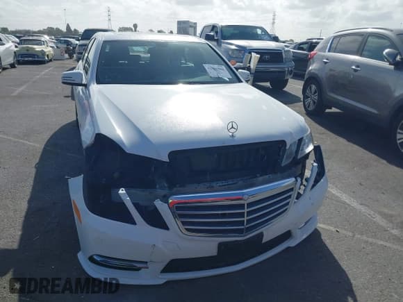 ✅ 2013 Mercedes-Benz E 350 Luxury • VIN: WDDHF5KBXDA734860 • Lot: 41956048. Listed on IAAI with 50,463 mi. Free auction sales archive from the USA and detailed vehicle history report at DreamBid. Image 13.