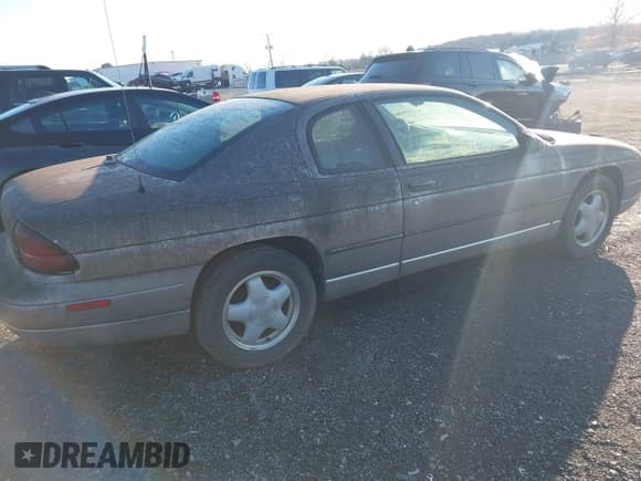 ✅ 1997 Chevrolet Monte Carlo LS • VIN: 2G1WW12M6V9195493 • Lot: 43820484. Listed on IAAI with 211,898 mi. Free auction sales archive from the USA and detailed vehicle history report at DreamBid. Image 4.