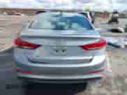 2017 Hyundai Elantra SE с VIN 5NPD74LF4HH063895, выставлен на аукционе IAAI как лот 43465521 с пробегом 116 118 миль миль и . История ставок и продаж доступна на DreamBid. Изображение 16.