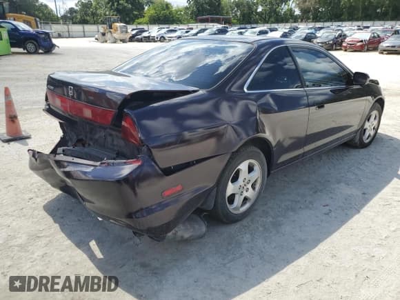 ✅ 1999 Honda Accord EX • VIN: 1HGCG2259XA007189 • Лот: 62069875. Опубликован ранее на Copart с пробегом 195 004 миль. Бесплатный доступ к архиву аукционных продаж из США и подробный отчёт об истории автомобиля на DreamBid. Изображение 3.